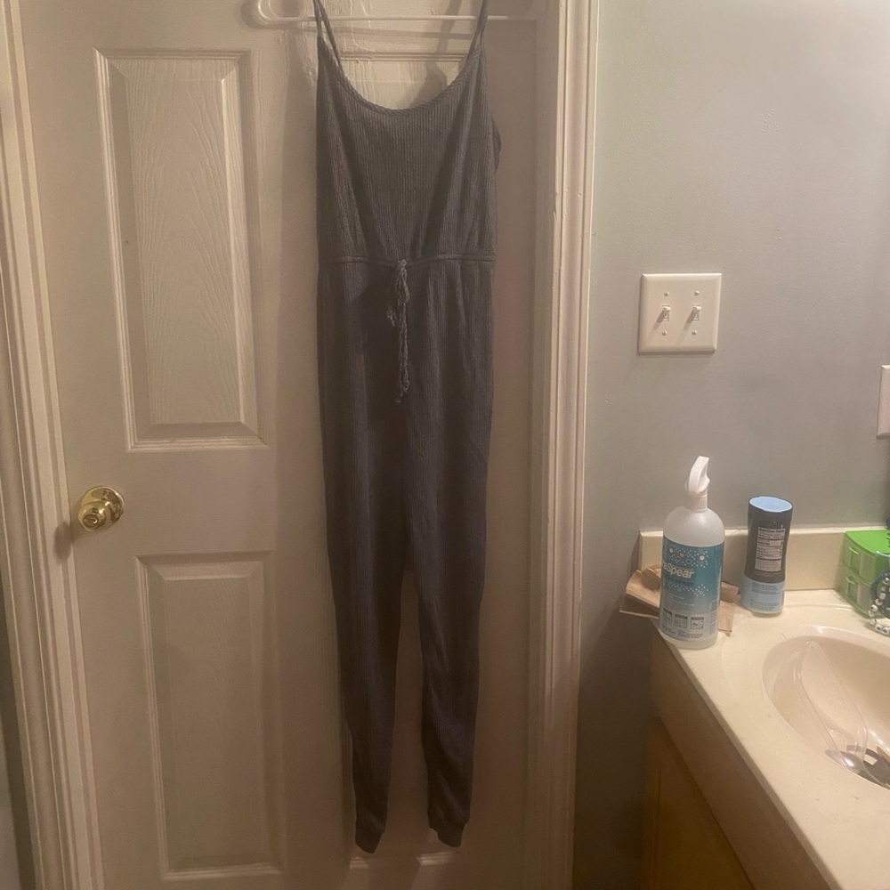 rue 21 ribbed gray jumpsuit
